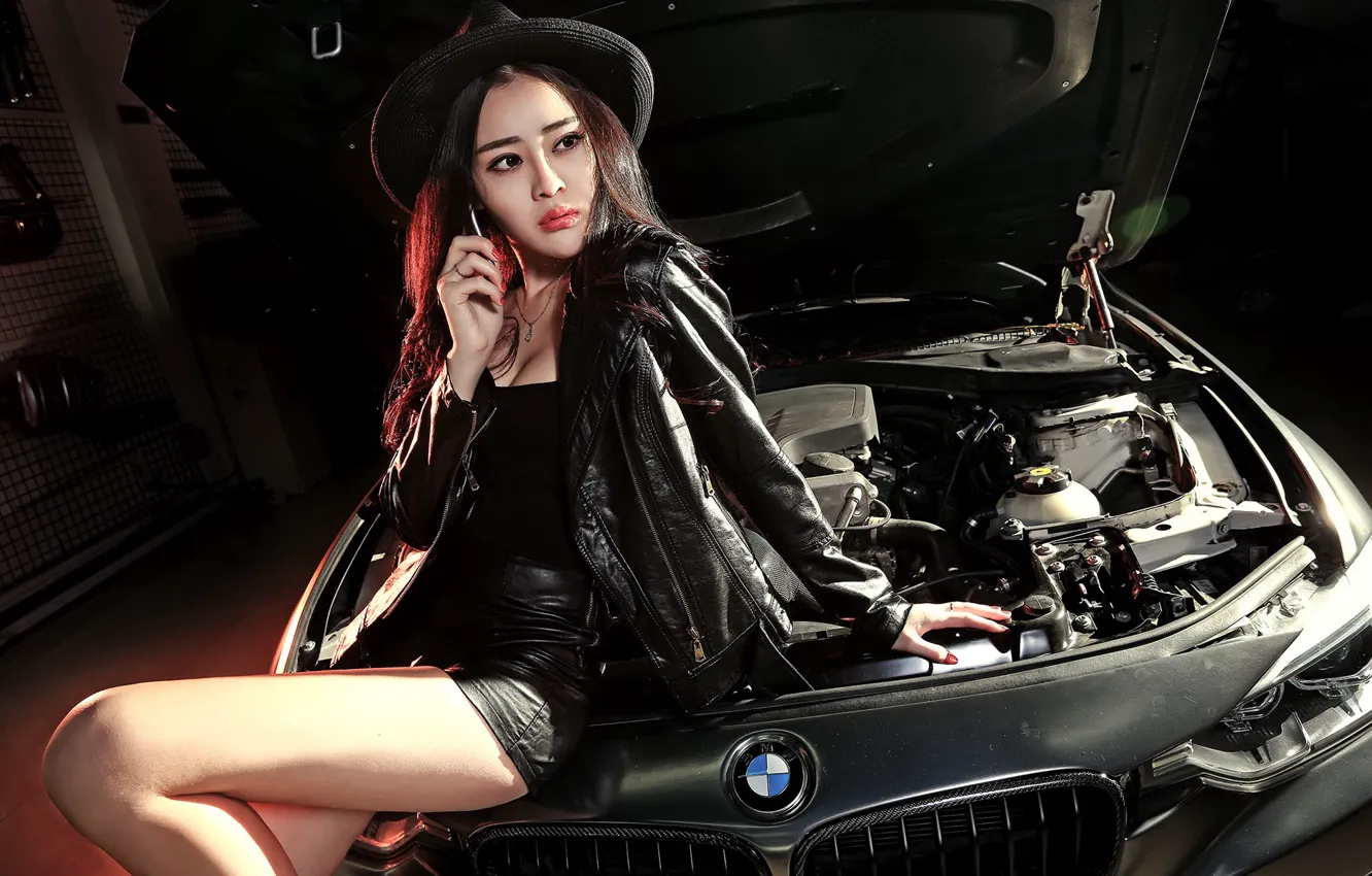 Фото обои авто, взгляд, Девушки, BMW, азиатка, красивая девушка, позирует над машиной