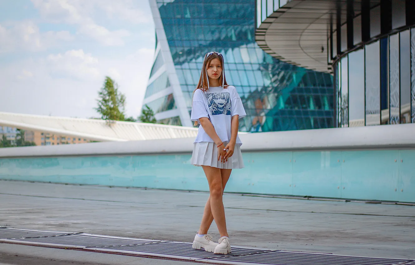 Фото обои girl, model, pretty, cute, posing, skirt