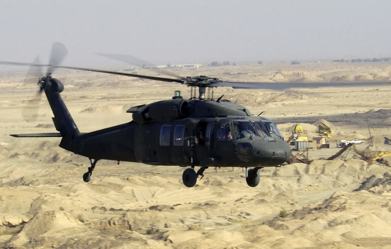 Фото обои машины, пустыня, UH-60, Black Hawk