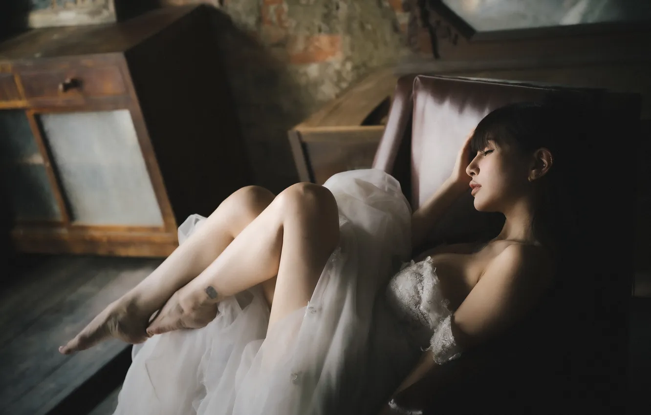 Фото обои девушка, поза, азиатка