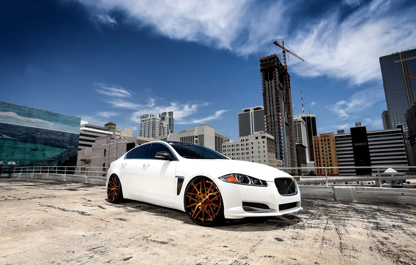 Фото обои Jaguar, wheels, sky, Forgiato