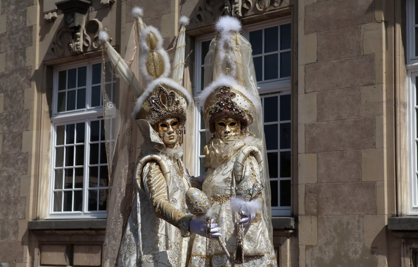 Фото обои короны, Маски, карнавальные костюмы