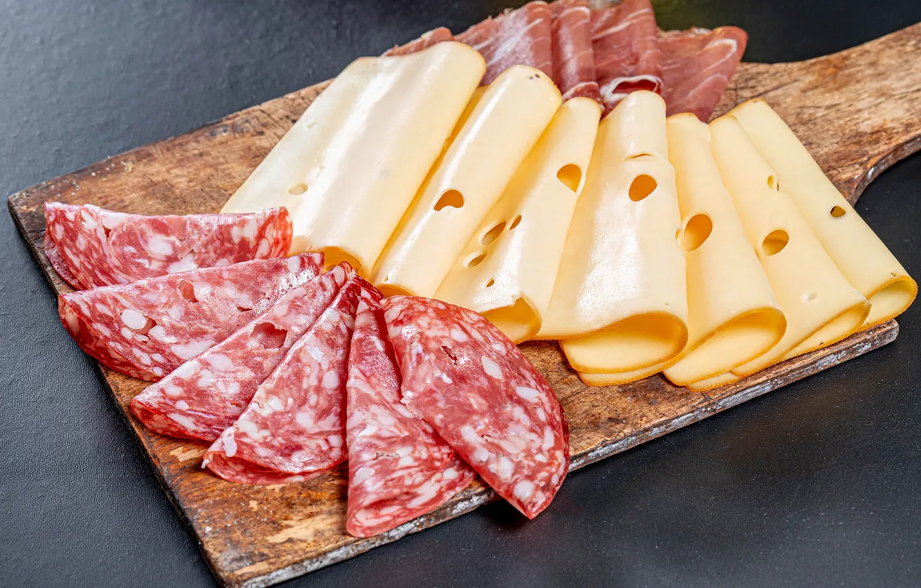 Фото обои доски, сыр, колбаса, бекон, cheese, sausage, ham