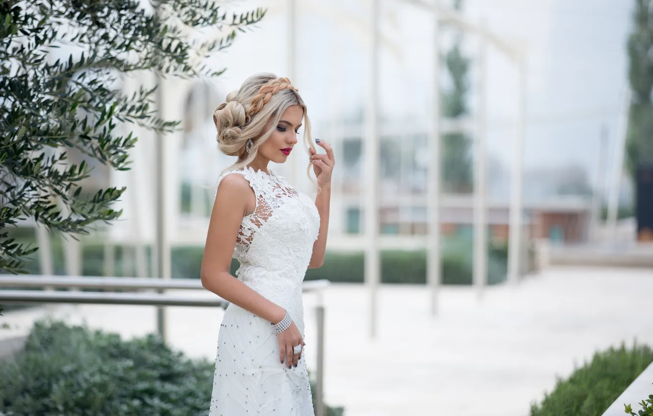 Фото обои девушка, лицо, фон, волосы, платье, красотка