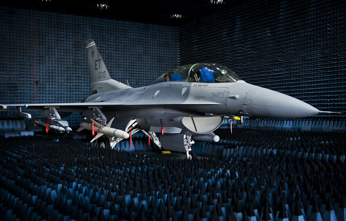 Фото обои истребитель, F-16, Fighting Falcon, многоцелевой, тестирование