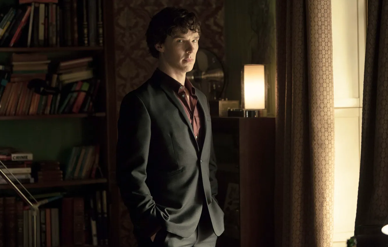 Фото обои взгляд, комната, Шерлок Холмс, Бенедикт Камбербэтч, Benedict Cumberbatch, Sherlock, Sherlock BBC, Sherlock Holmes