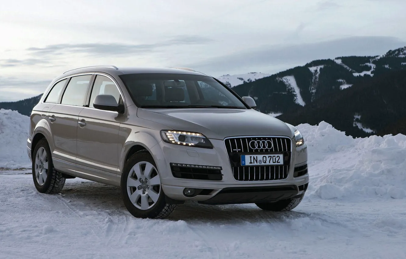 Фото обои зима, машина, снег, Audi, сугробы, автомобиль