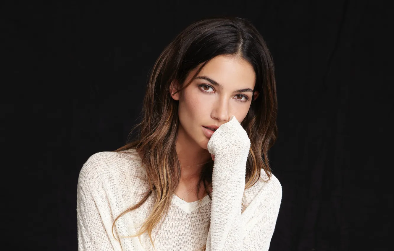 Фото обои девушка, модель, черный фон, Victoria's Secret Angel, Лили Олдридж, Lily Aldridge