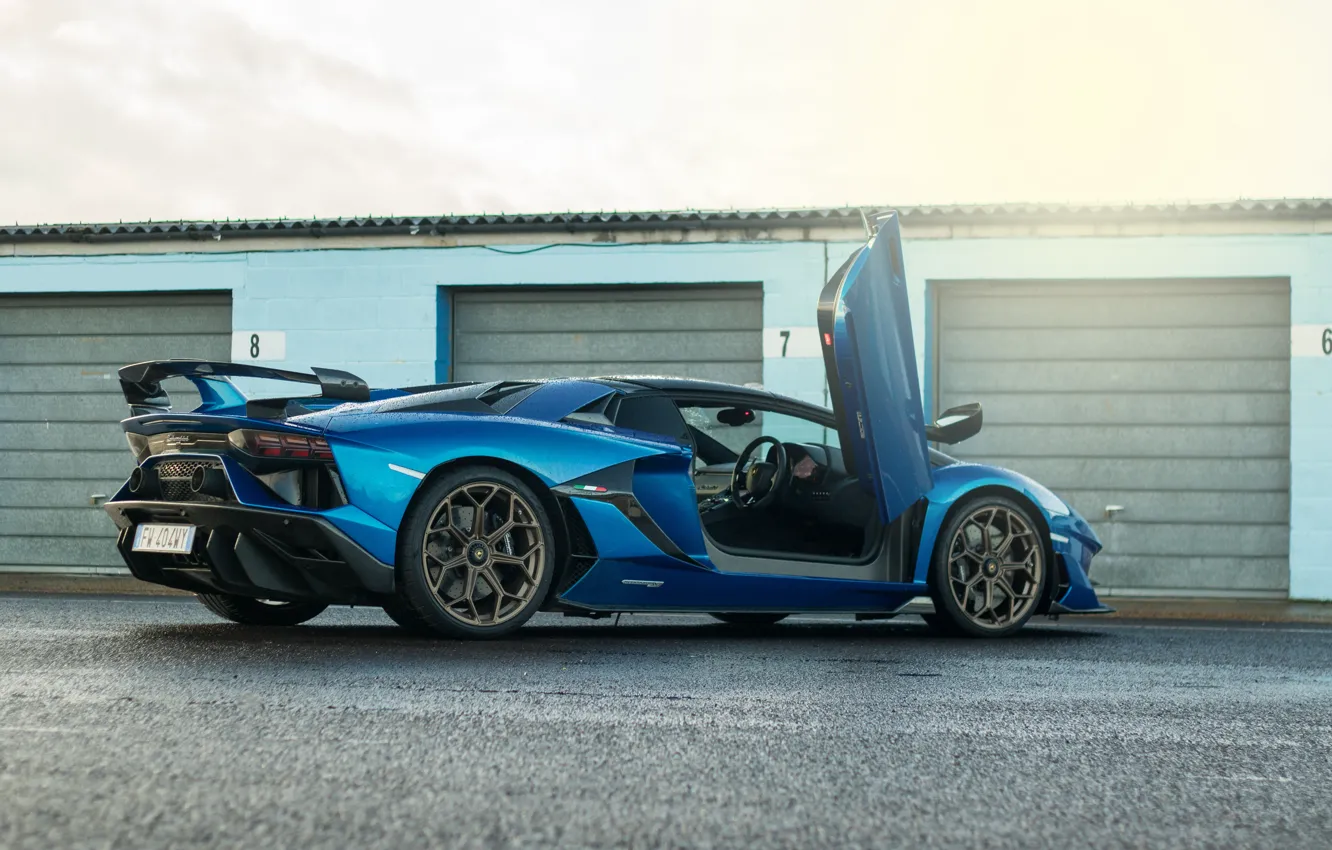 Фото обои Blue, Aventador, Garage