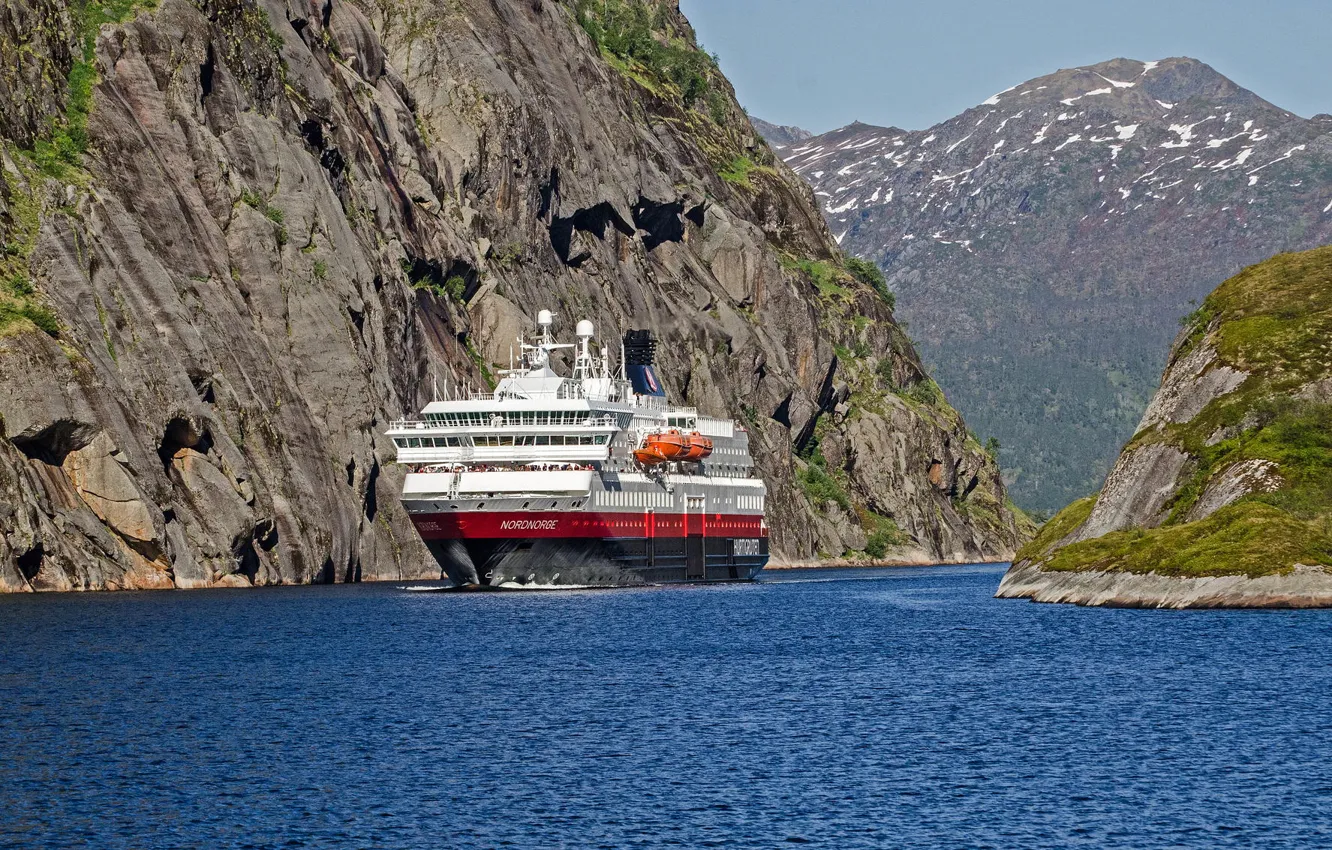 Фото обои море, скалы, Норвегия, круизный лайнер