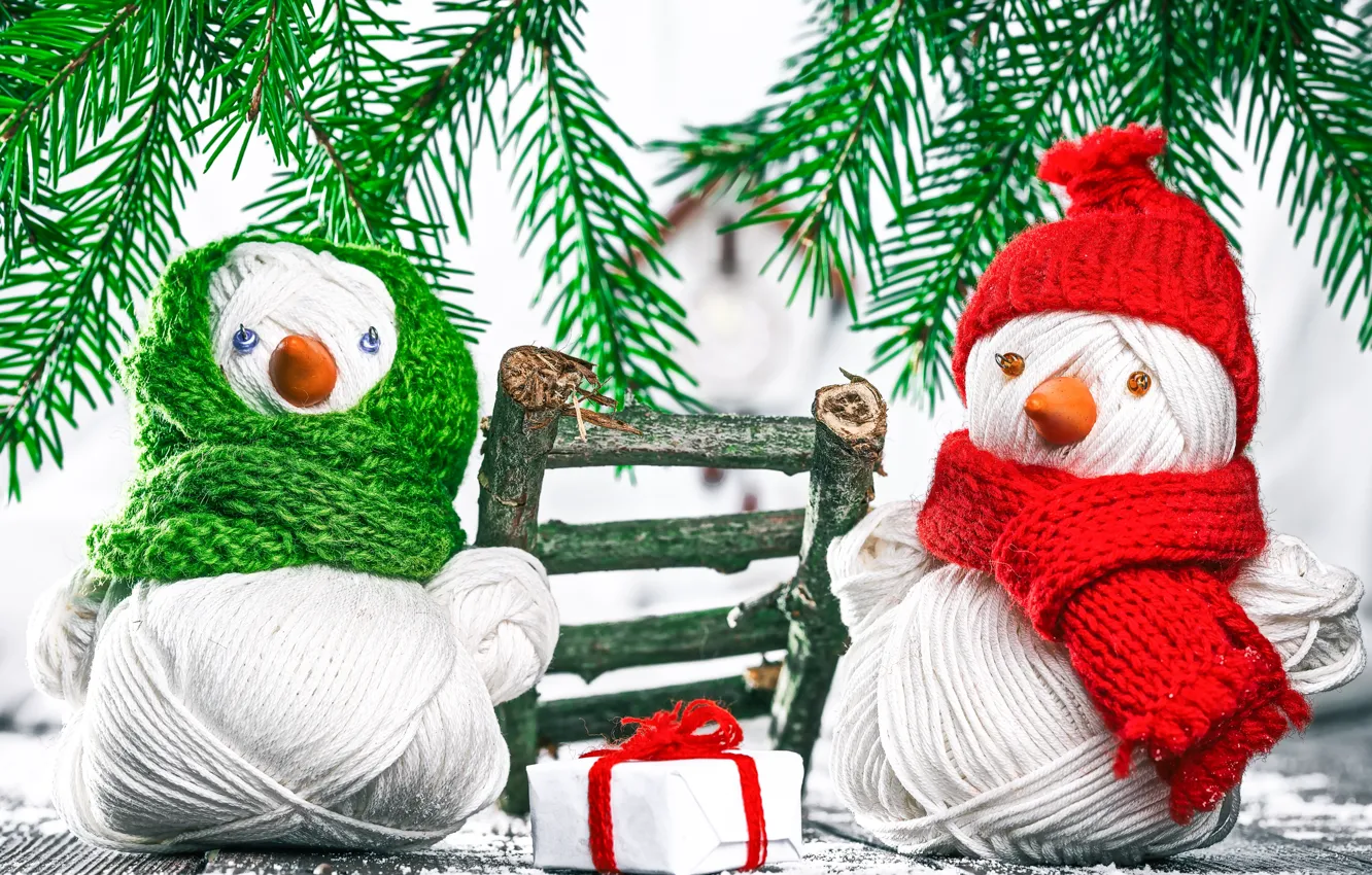 Фото обои фон, подарок, ель, ветка, Новый год, снеговик, box, gift