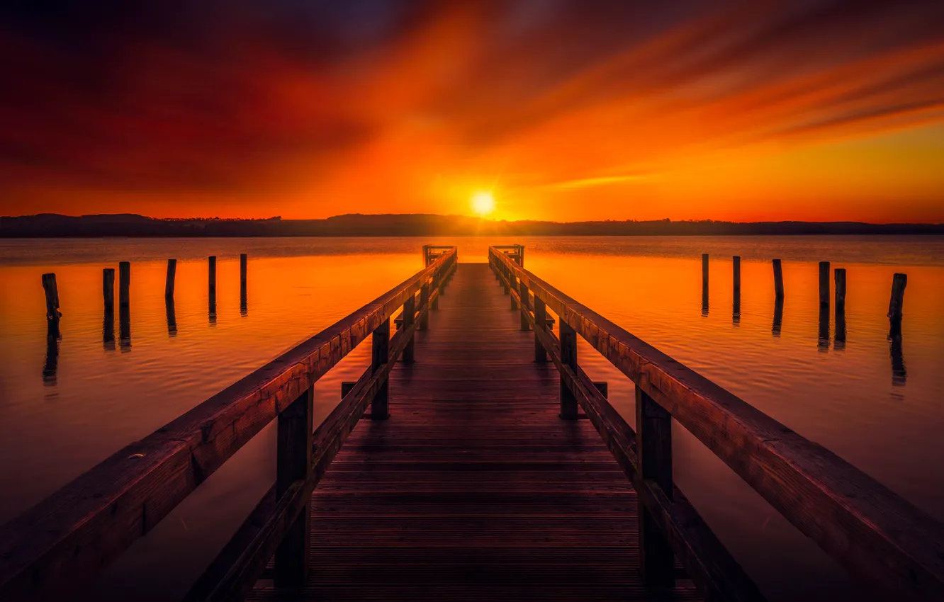 Фото обои закат, пристань, водоем