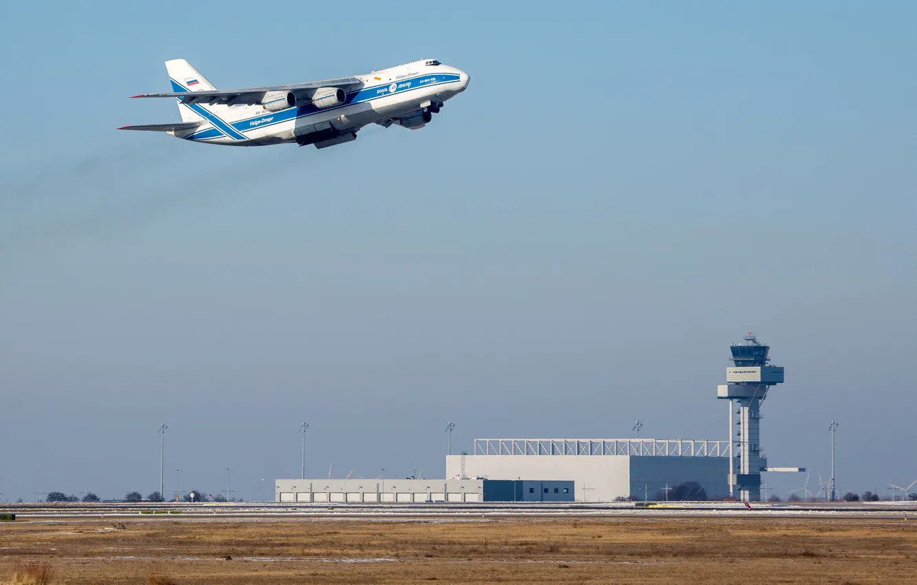 Фото обои самолёт, транспортный, Антонов, тяжёлый, дальний, взлетает, АН-124