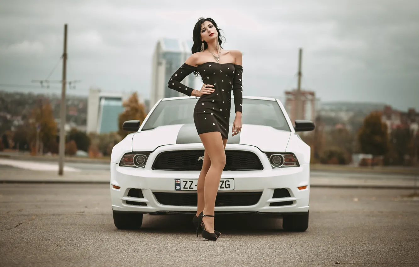 Фото обои машина, авто, девушка, поза, фигура, платье, Ford Mustang, Иван Ковалёв