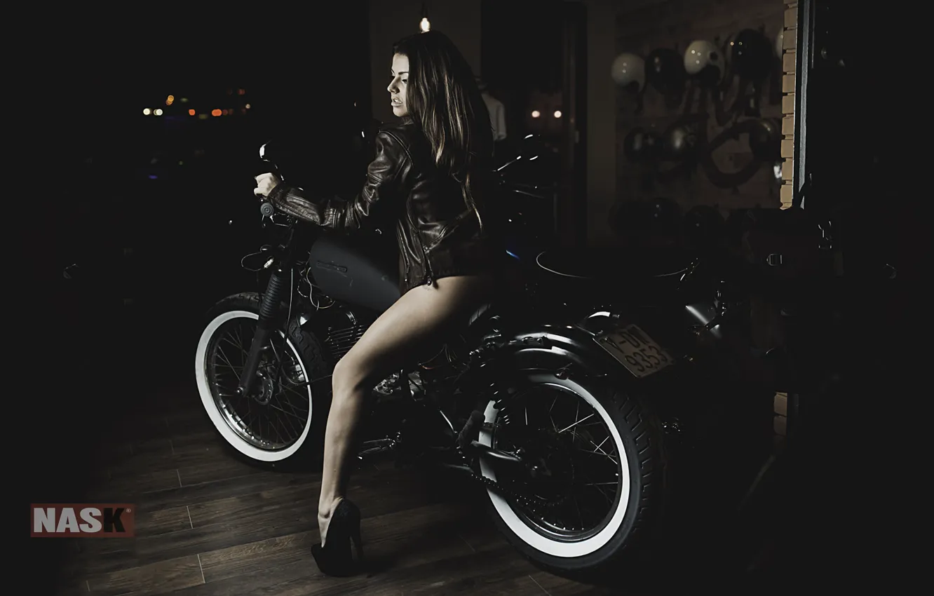 Фото обои Девушка, мотоцикл, girl, woman