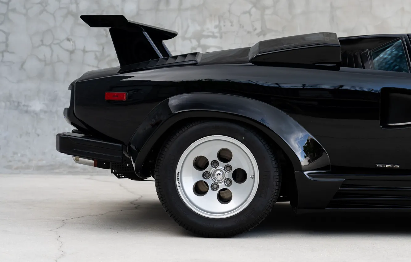 Фото обои Lamborghini, black, Countach, wheel, Lamborghini Countach 5000QV