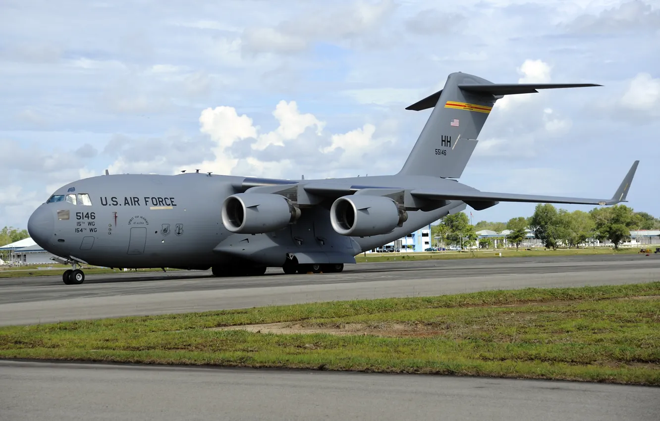 Фото обои облака, аэродром, Hawaii, ВВС США, C-17 Globemaster III, военный транспорт, Hickam Air Force Base