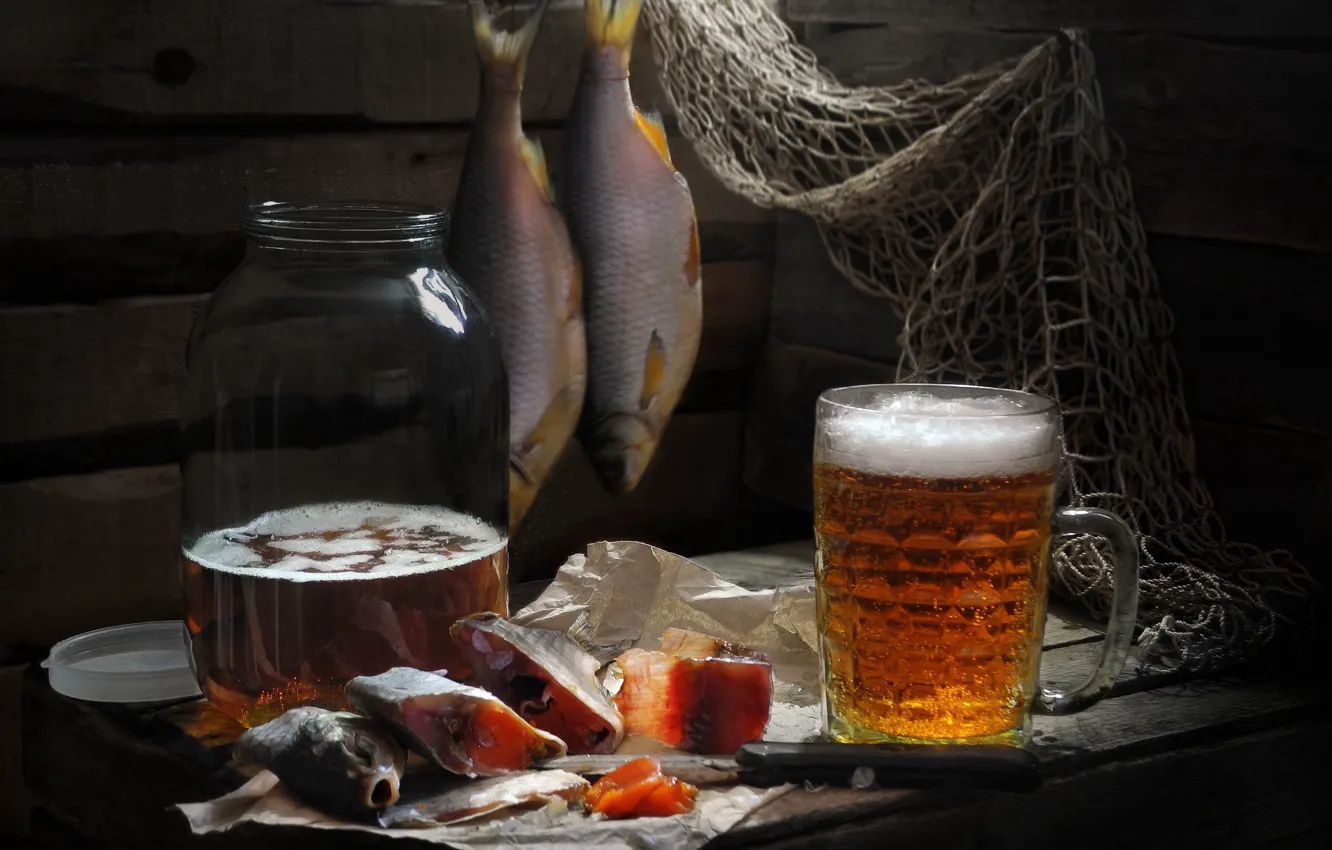 Фото обои сеть, доски, пиво, рыба, нож, кружка, банка, Сергей Фунтовой