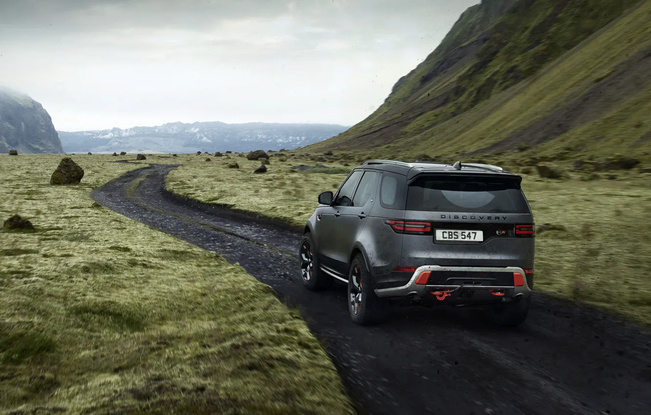 Фото обои Land Rover, Discovery, 4x4, на дороге, 2017, V8, SVX, 525 л.с.