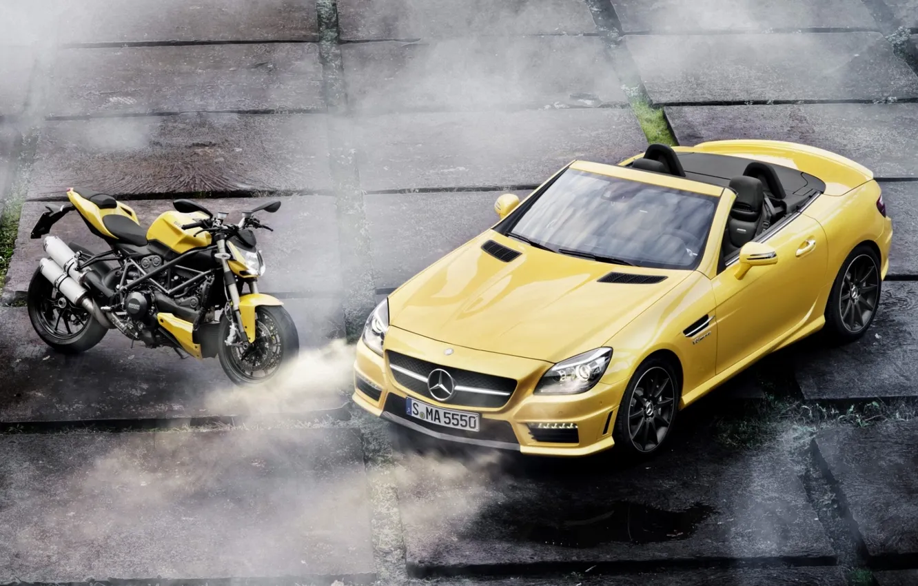 Фото обои машина, желтый, Mercedes-Benz, мотоцикл, плиты, суперкар, байк, Ducati