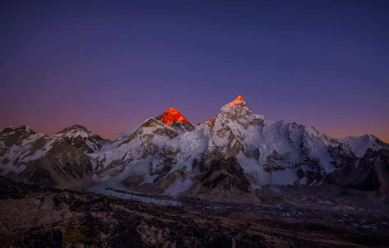 Mount Everest Life Perfomance Piano