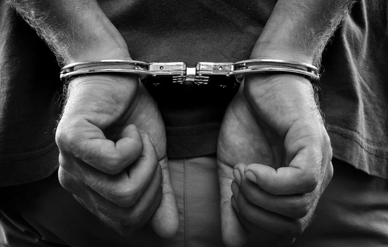 Фото обои men, Hands, Handcuffed