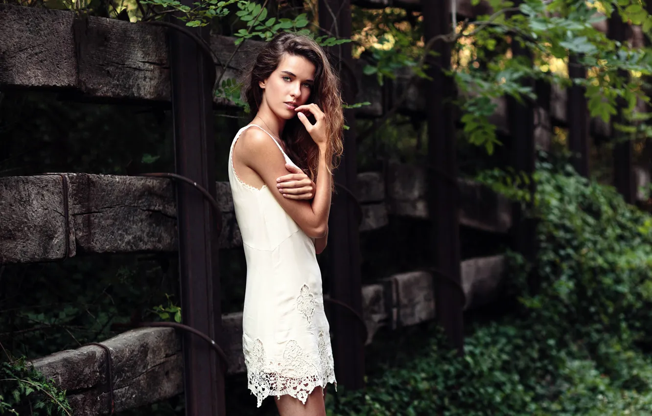 Фото обои платье, прелесть, Lonely Stranger