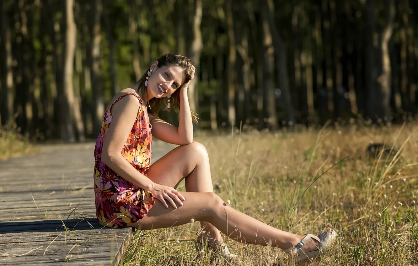 Фото обои улыбка, Silvia, ножки, платьице