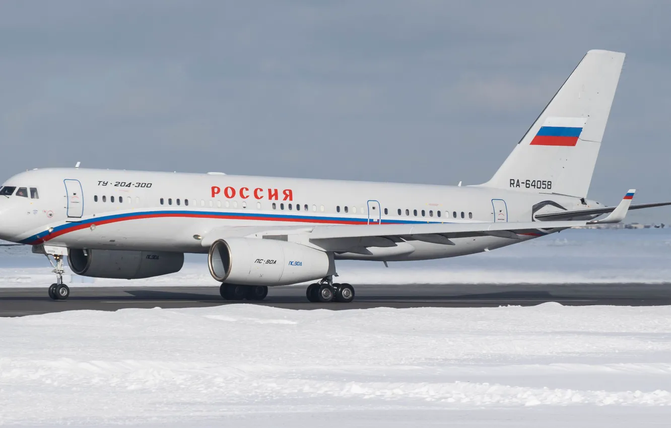 Фото обои самолет, аэродром, ВВС России, Ту-204