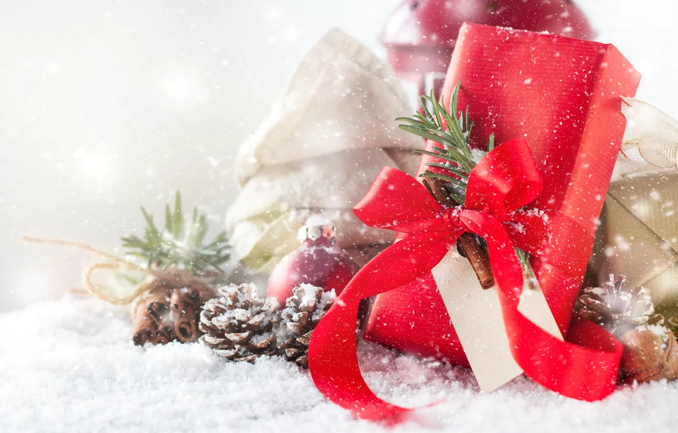Фото обои зима, снег, подарок, игрушки, Новый год, Red, Winter, Snow