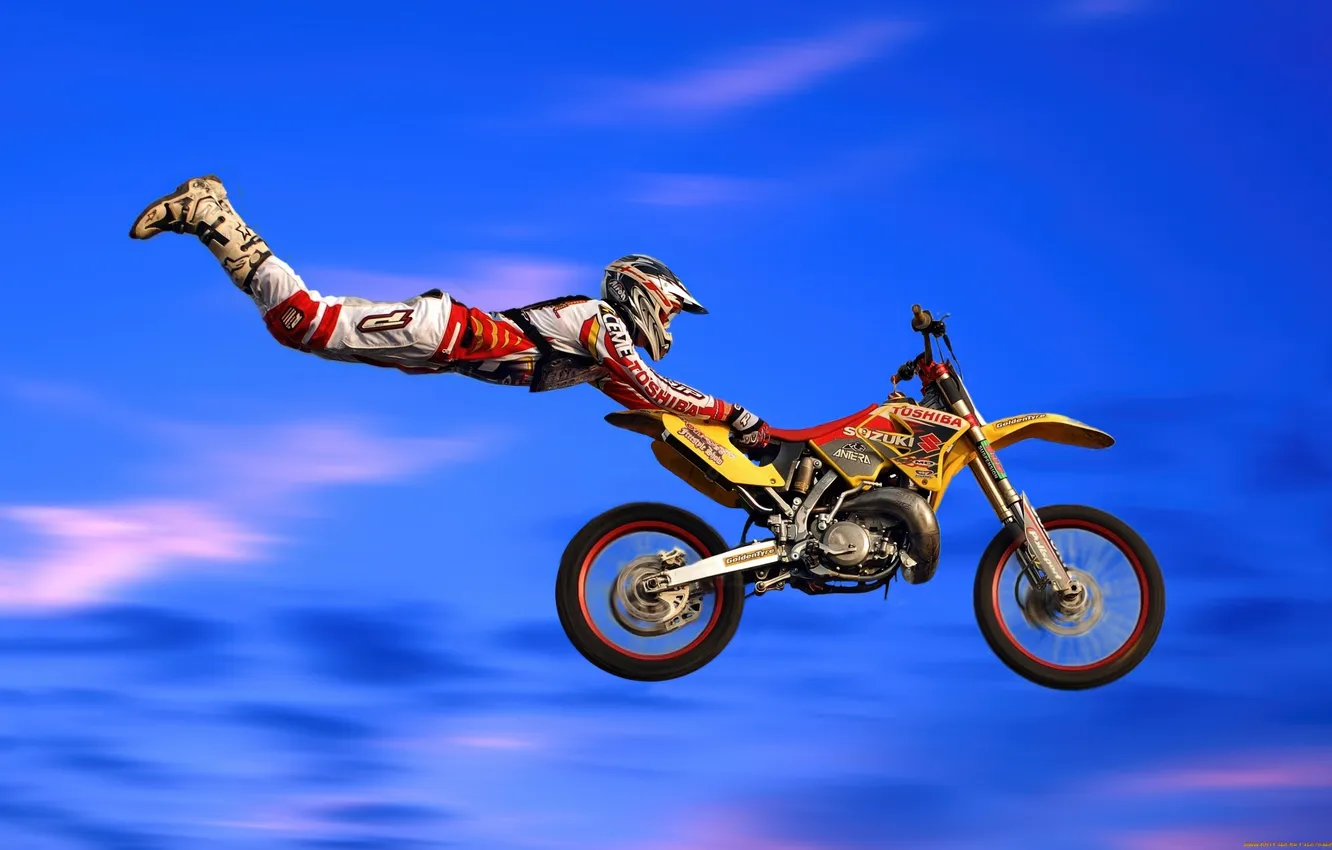 Фото обои Blue Sky, Sports, Motocross, Stunt, Freestyle Motocross, Suzuki RM