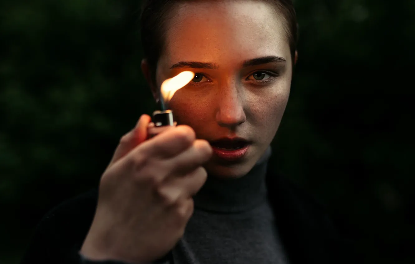 Фото обои девушка, пламя, зажигалка, Фанис Низамов, Аня Кивотова