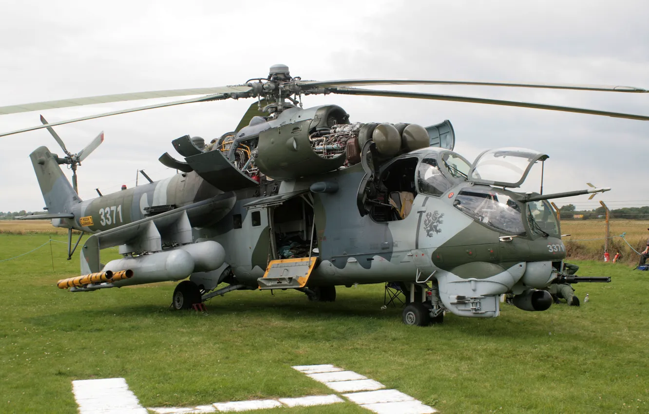 Фото обои Вертолет, Советский, Hind, Лань, МИ-24Д, Российский Транспортный, MI 24D, Учебная модификация