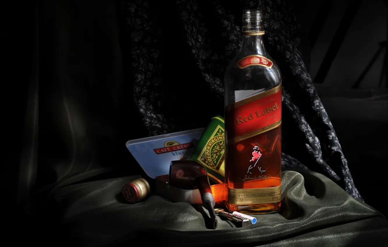Фото обои обои, трубка, виски, wallpapers, Johnnie Walker, red label, Джонни Уокер