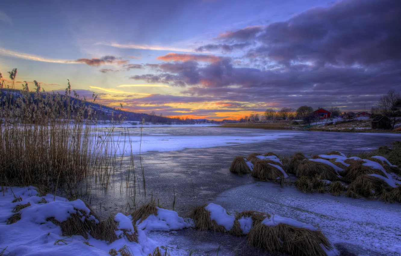 Фото обои лед, зима, снег, озеро, рассвет, холмы, Швеция, деревня Талберг