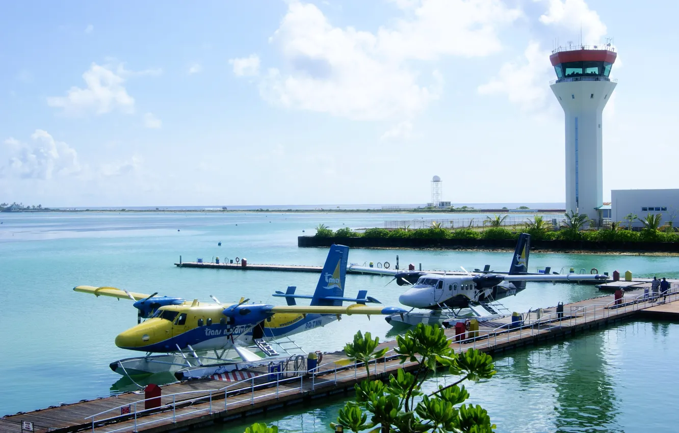 Фото обои самолеты, аэропорт, Мальдивы, гидросамолёт, поплавковый гидросамолет, Trans Maldivian, КПД, командно-диспетчерский пункт