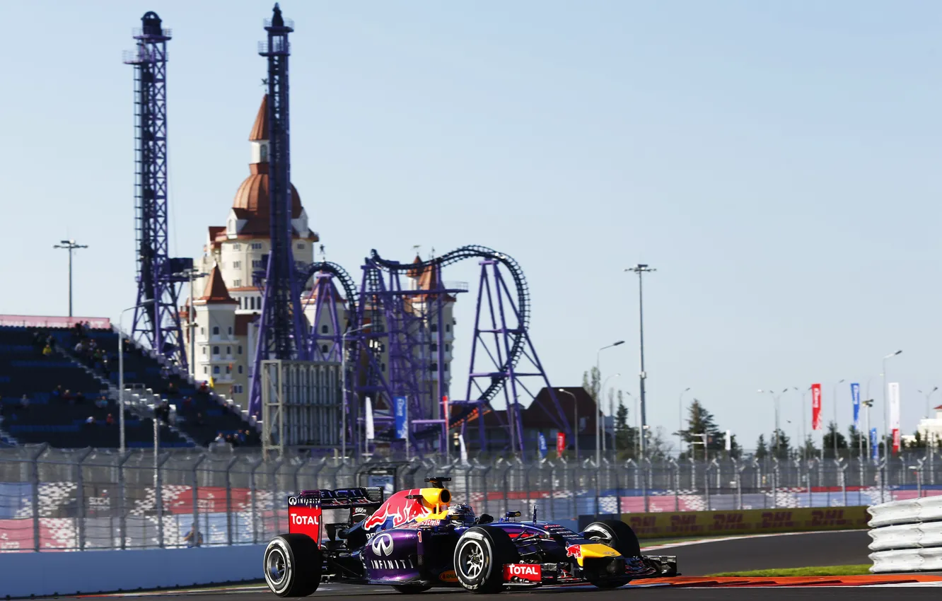 Фото обои Гонщик, Russia, Formula 1, Sebastian Vettel, Чемпион, Sochi