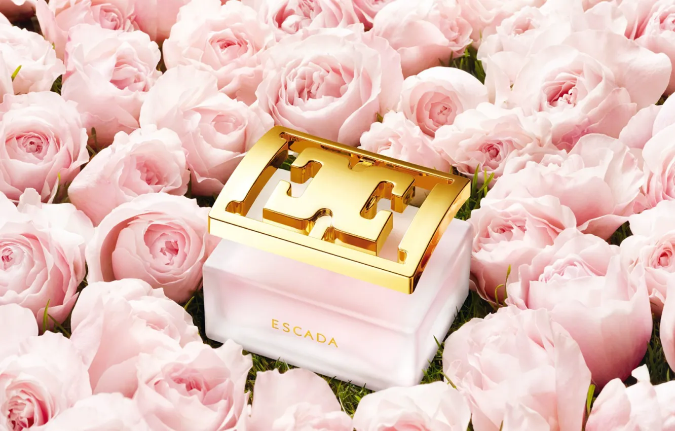 Фото обои розы, духи, флакон, парфюм, ESCADA