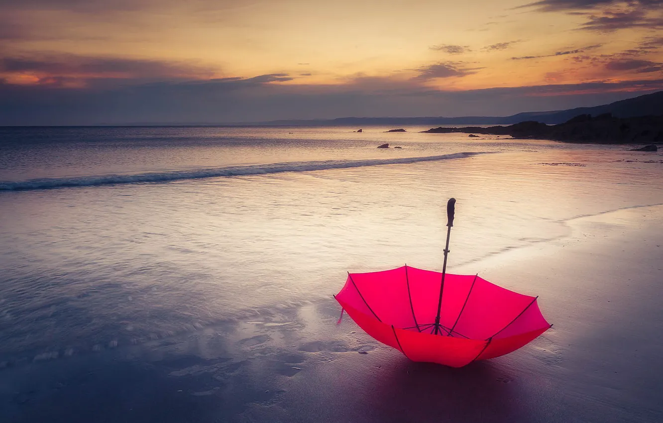 Фото обои пляж, зонтик, побережье, вечер