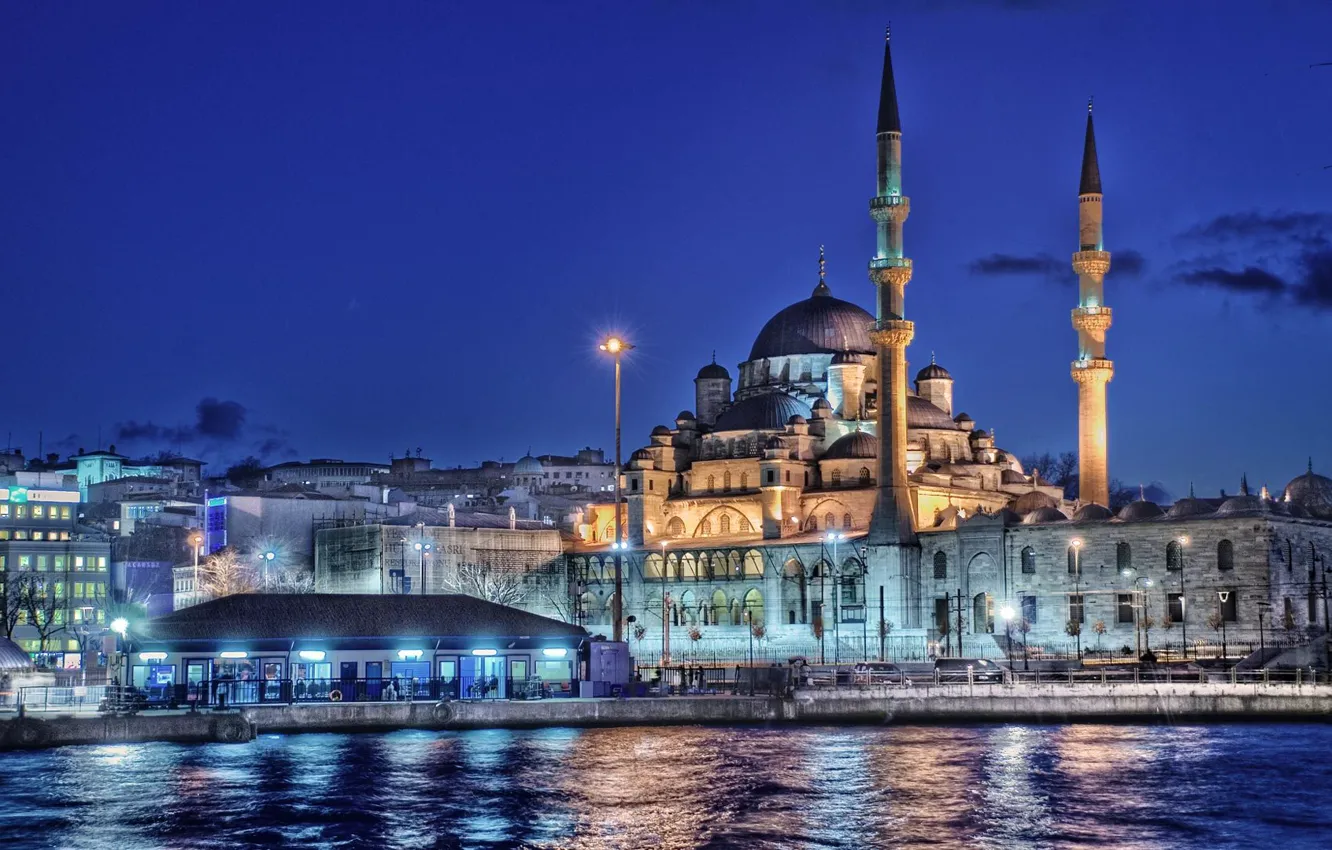 Фото обои море, ночь, огни, дома, Стамбул, Турция, минарет, Новая мечеть