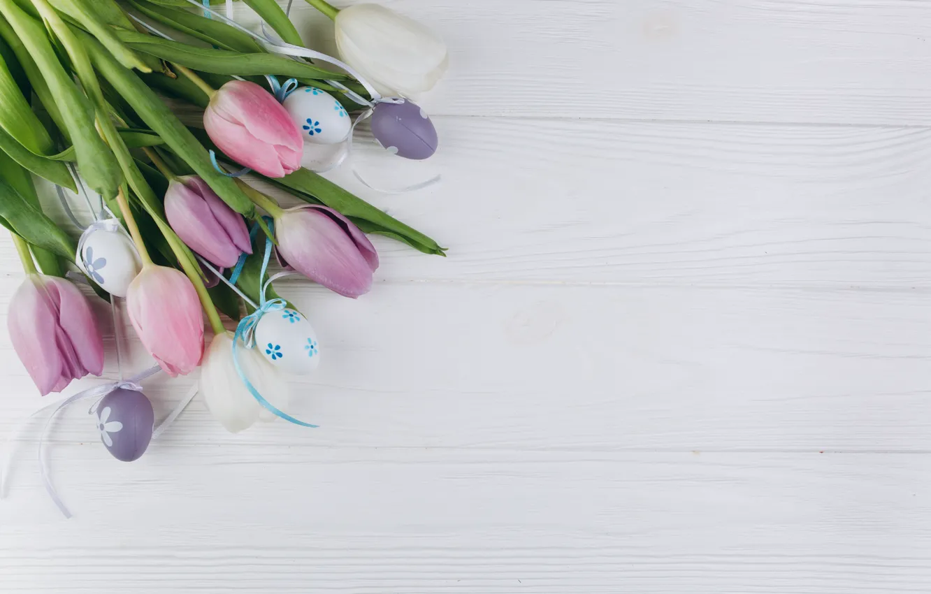 Фото обои цветы, яйца, Пасха, тюльпаны, wood, pink, flowers, tulips