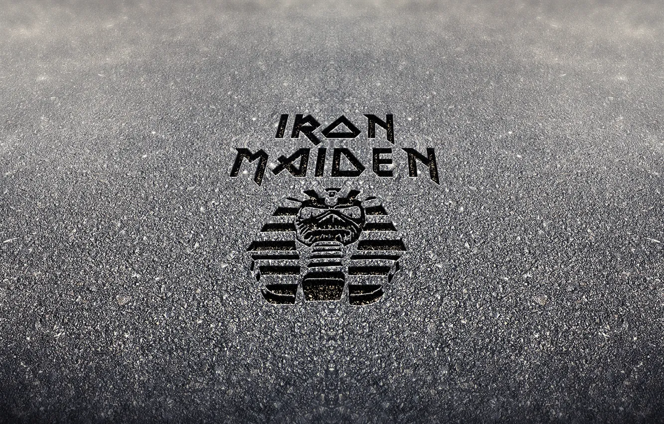 Фото обои logo, iron maiden, heavy metal, cement, eddie, nwobhm
