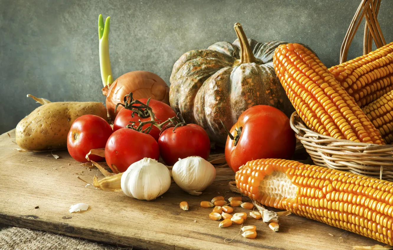 Фото обои кукуруза, лук, тыква, натюрморт, помидоры, картофель, ассорти