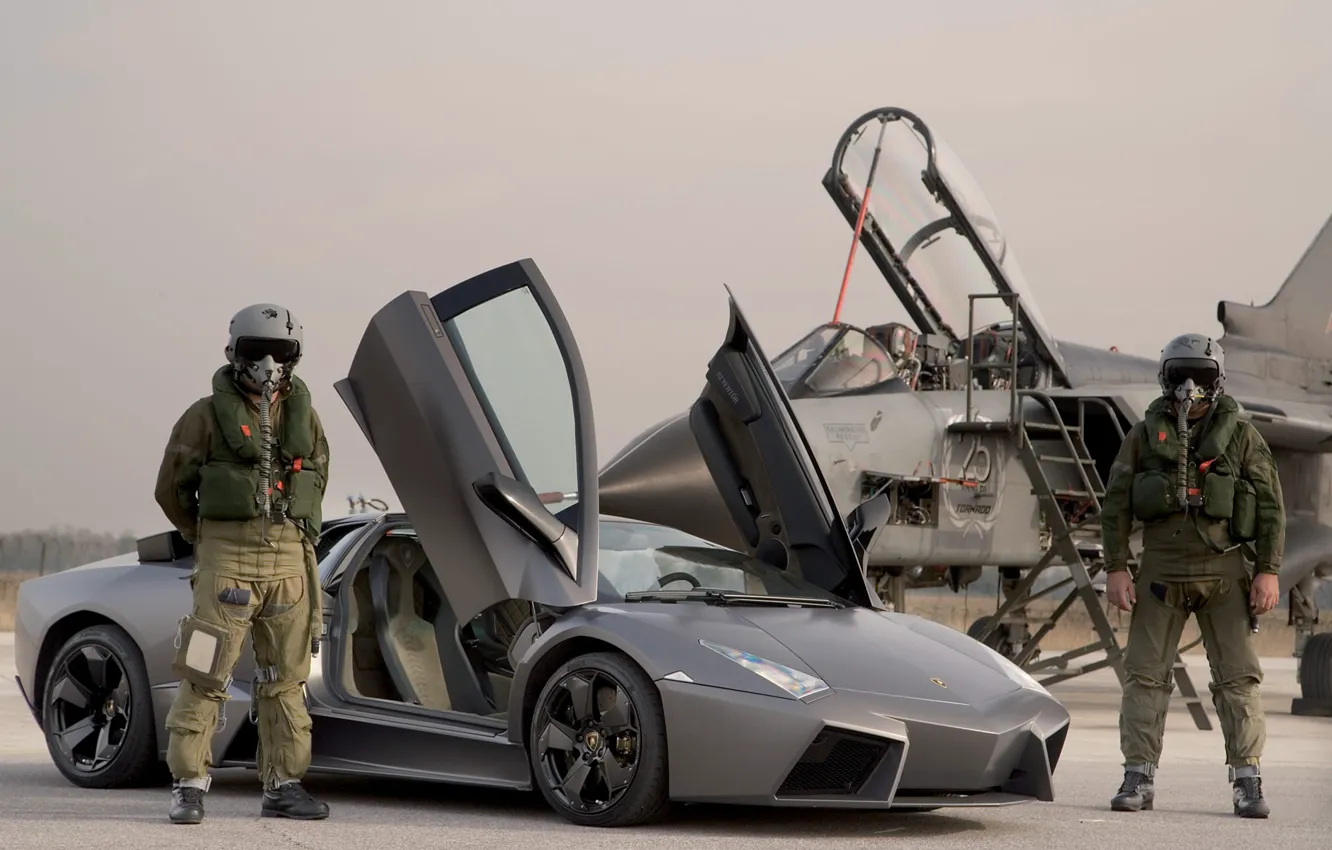 Фото обои Lamborghini, Самолет, Пилоты