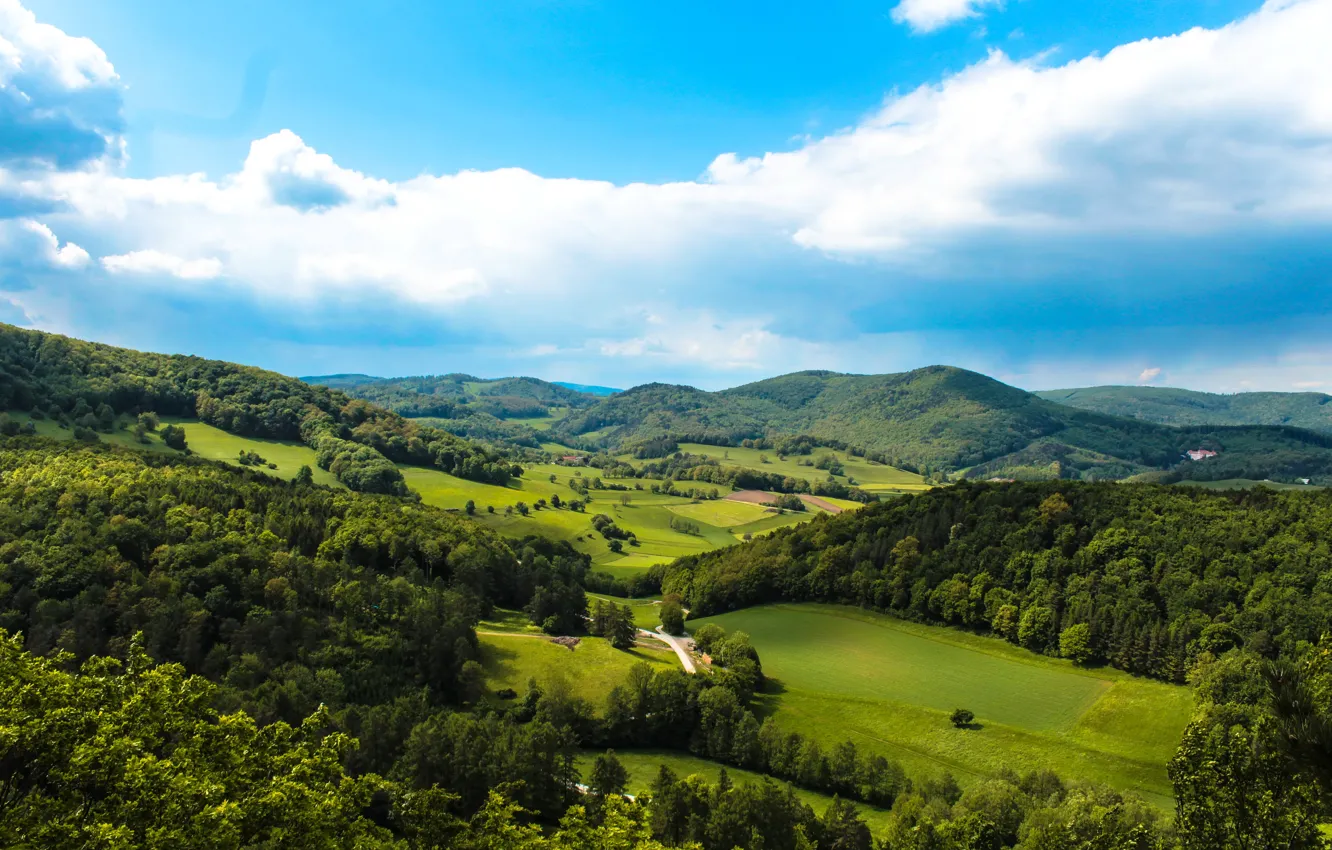 Фото обои зелень, небо, облака, поля, Австрия, простор, леса, луга