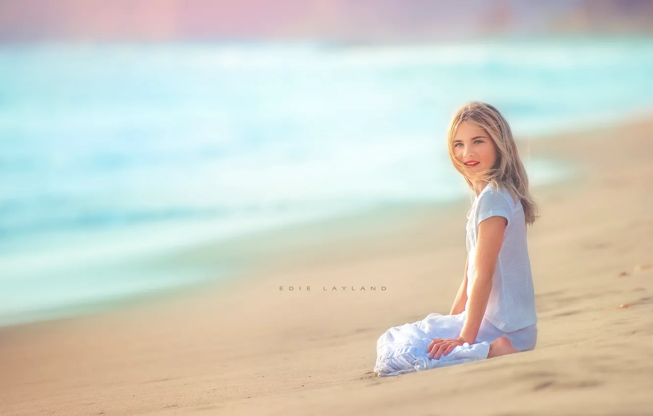 Фото обои море, пляж, взгляд, девочка