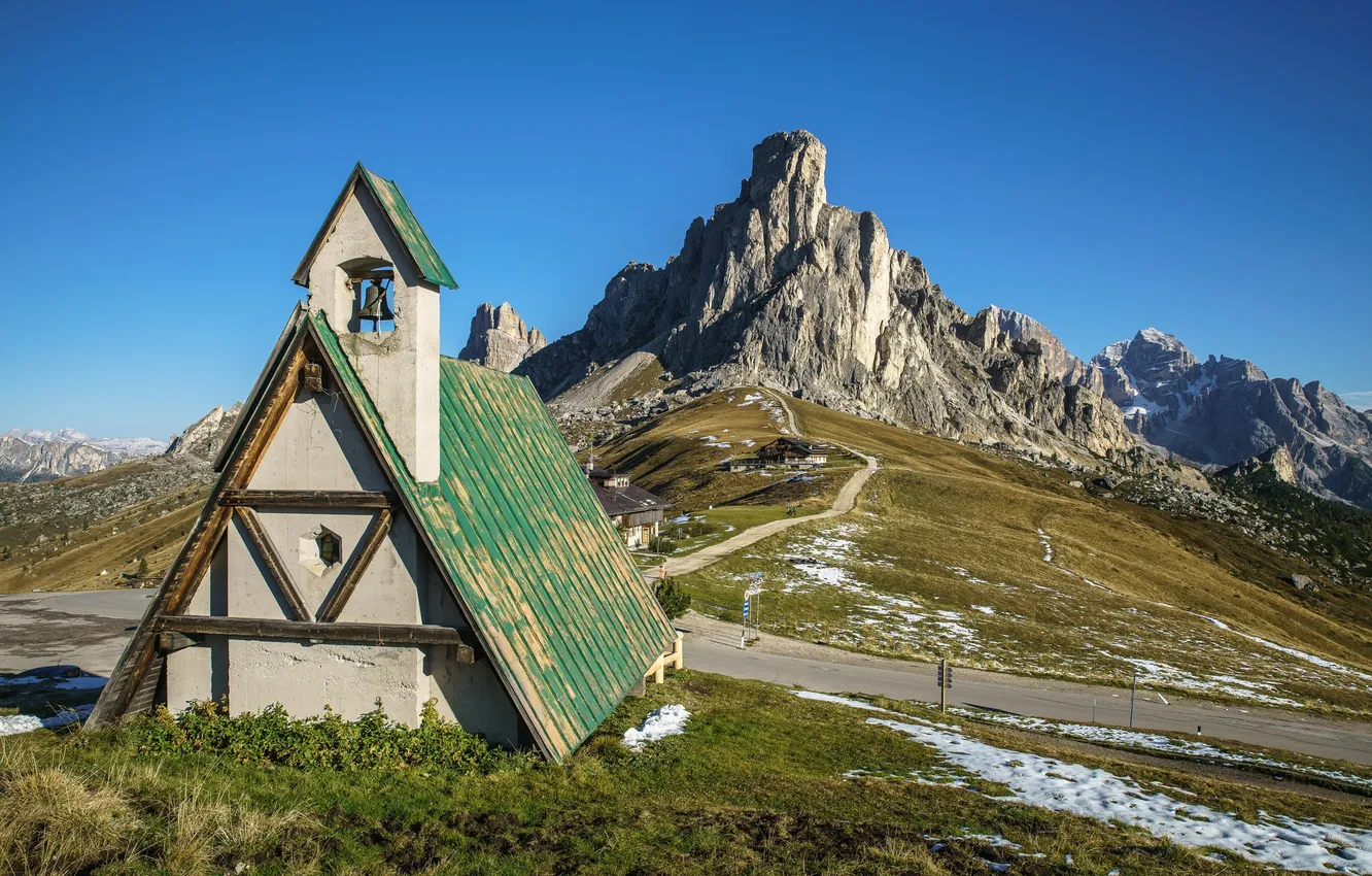 Фото обои дорога, горы, скала, дом, Италия, Доломитовые Альпы