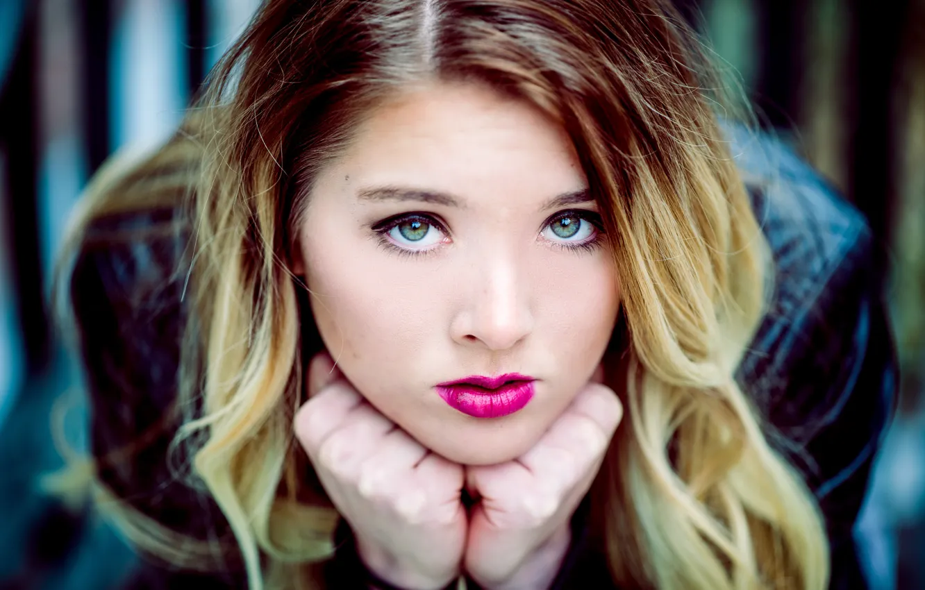 Фото обои глаза, девушка, лицо, волосы, помада