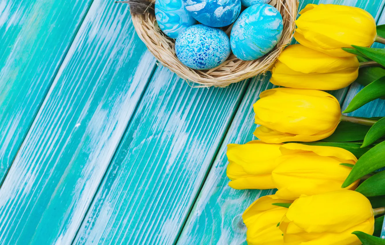 Фото обои цветы, яйца, весна, colorful, Пасха, тюльпаны, happy, yellow
