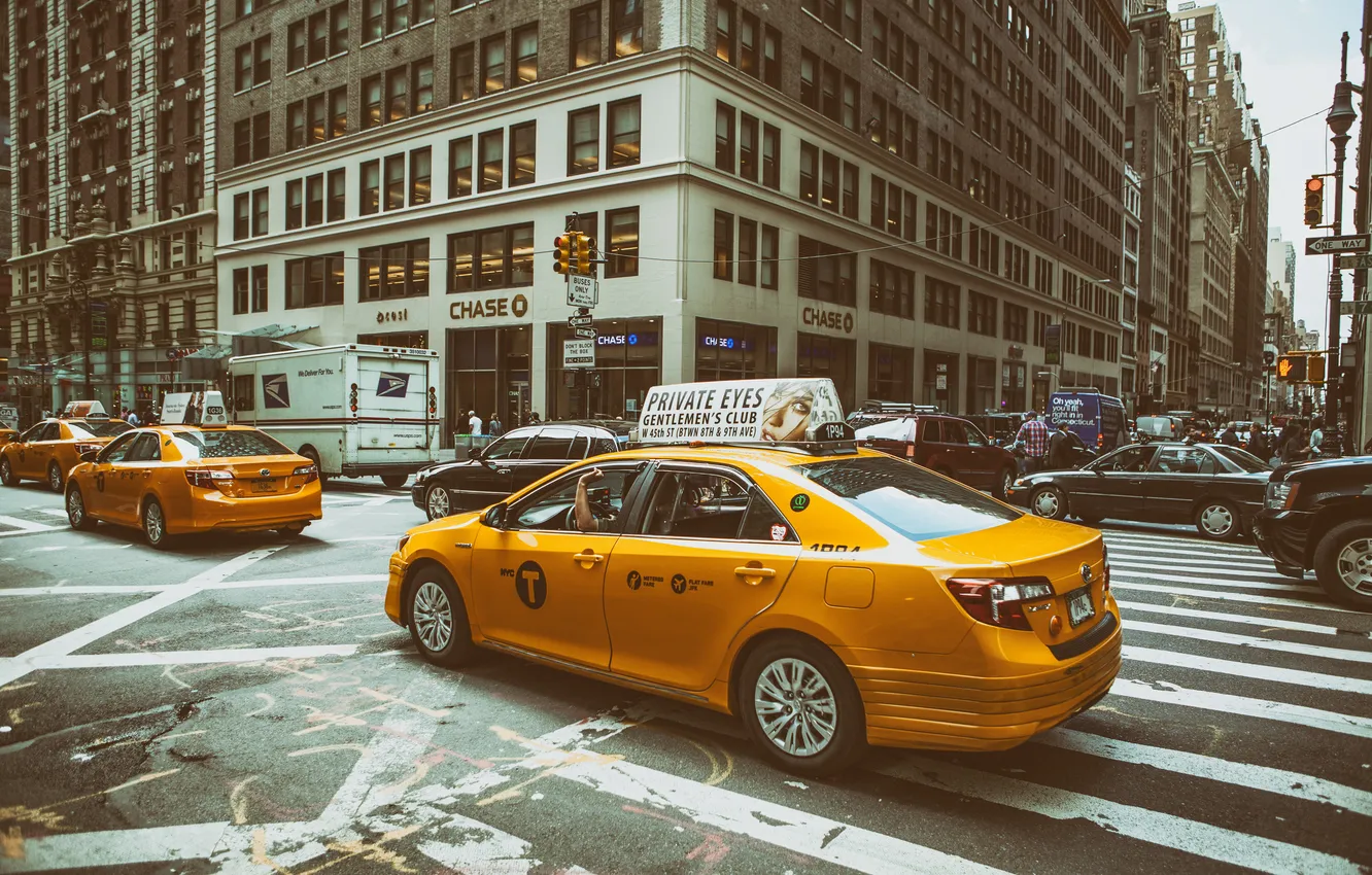 Фото обои Manhattan, NYC, New York City, Street, roads, taxi, traffic, Midtown